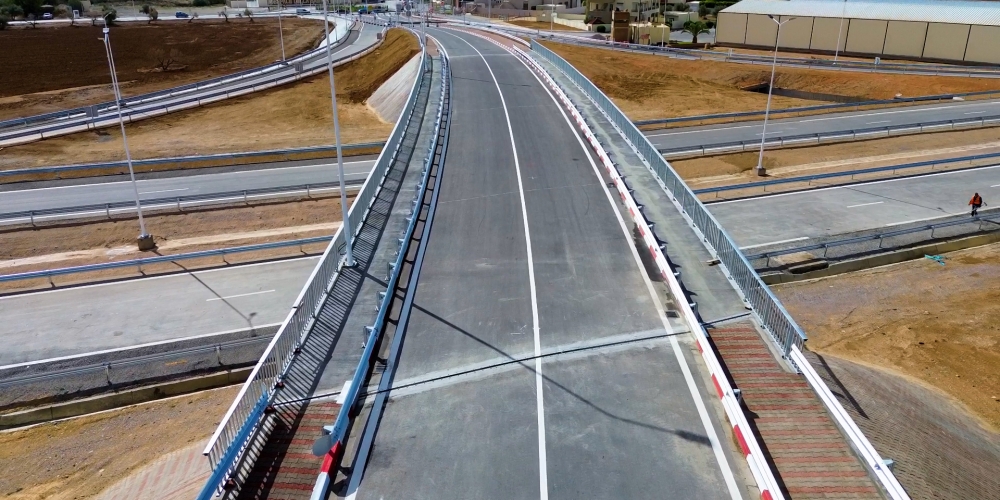 DJI_0377.00_13_35_17.Still009